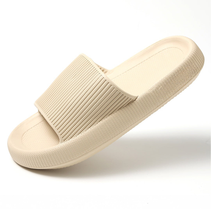 LyckaSteps™ - Den fjädrande badtoffeln som minskar trycket på lederna och känns som att gå på moln