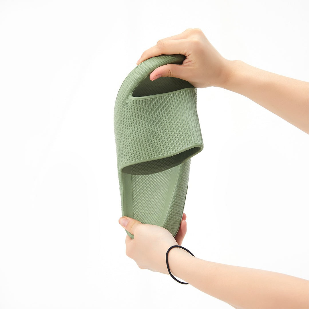 LyckaSteps™ - Den fjädrande badtoffeln som minskar trycket på lederna och känns som att gå på moln