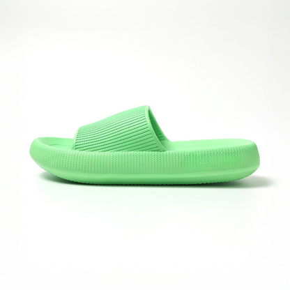 LyckaSteps™ - Den fjädrande badtoffeln som minskar trycket på lederna och känns som att gå på moln